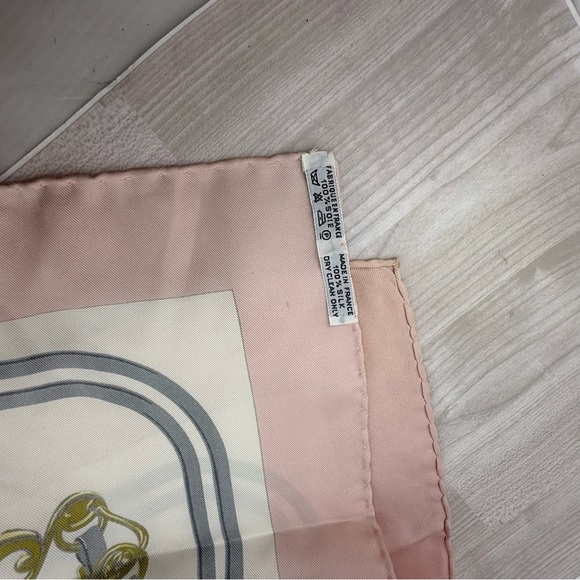 Hermes Pink and Gold  Scarf - Picture 2 of 2